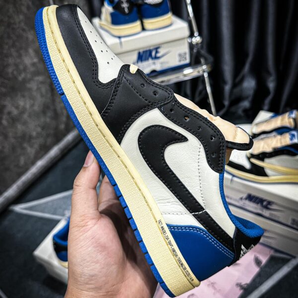 AIR JORDAN 1 LOW TRAVIS SCOTT x FRAGMENT - LIKE AUTH