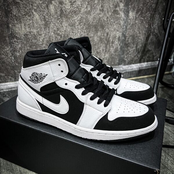 AIR JORDAN 1 MID TUXEDO WHITE BLACK - LIKE AUTH